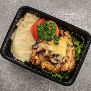 Курица отбивная с гарниром