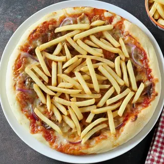 Pizza kebab con patatine fritte