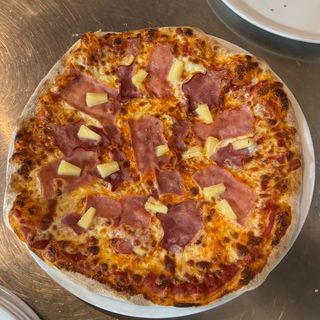 Pizza Hawaiana