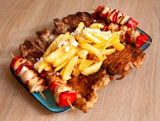 Platou mixt grill ( 4 persoane)