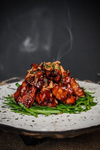 Alitas De Pollo Deshuesadas Con Salsa BBQ Chipotle (6 Uds.)