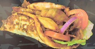 Roll kebab con pane indiano