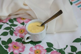 Mujdei (sos de usturoi)