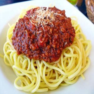 Spaguetti A La Boloñesa
