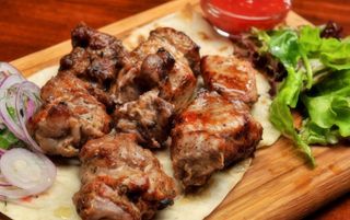 Brocheta de cordero (1 ud.)