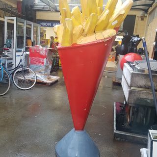 Cotoletta, patatine , piatto unico