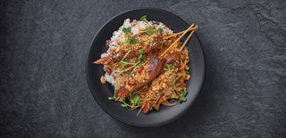 Satay piletina u kikiriki sosu