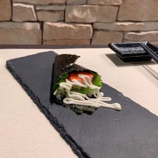 79. Temaki California