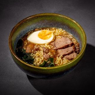 47. Ramen di carne
