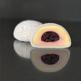 Mochi Premium Blueberry Cheesecake