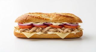 Bocadillo De Pollo Desmenuzado