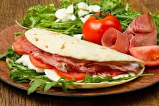 Piadina crudo