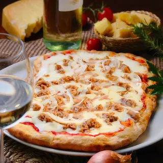 Pizza Tonna Y Chipolla