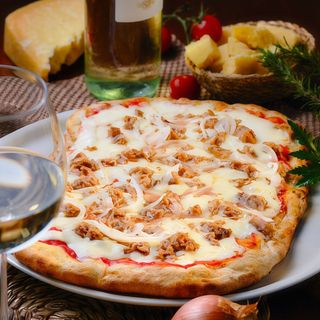 Pizza Tonna Y Chipolla