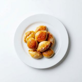 Pastelito De Pollo Mechado (1 Ud.) + Salsa