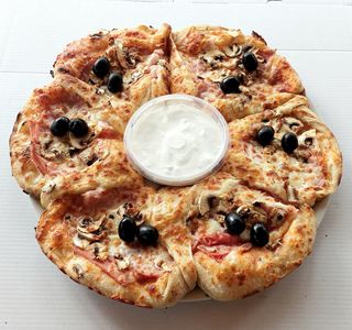 Pizza Fiore Capricciosa