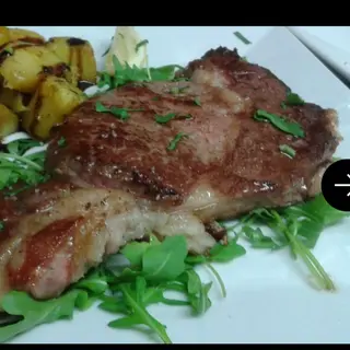 Entrecot A La Plancha Con Salsa Gorgonzola