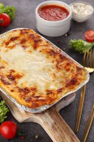 Лазанья зі свинини (800г). Продукт заморожений.