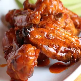 Alitas ahumadas y fritas (6 uds.)