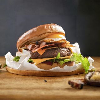 Американски бургер (1бр)