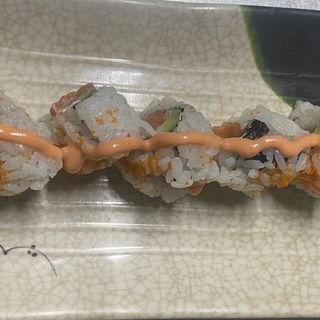 S54 Spicy salmone salmone, avocado tabasco, maionese, Philadelphia