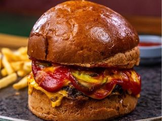 DOUBLE CHEESE BURGER (380g)