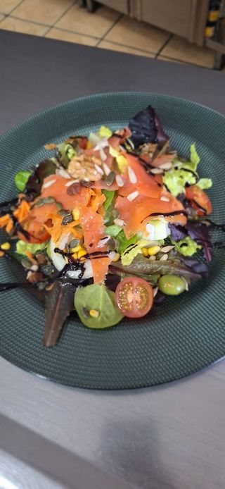 Ensalada De Salmón Ahumado
