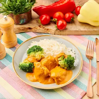 Pui Tikka masala cu broccoli şi orez basmati  "Parc Ferme"