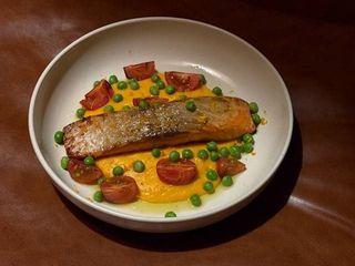 Стейк лосося з гарбузовим пюре (330g)