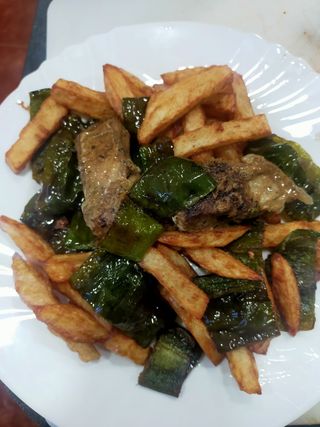 Patata con Costilla Al Horno Con Pimientos