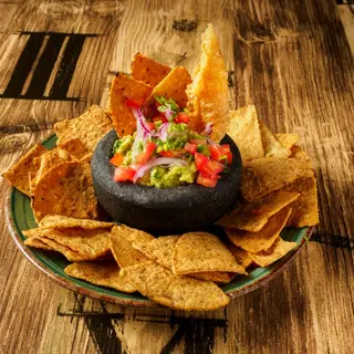 Guacamole C Totopos