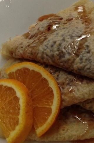 Slatke palačinke sa šumskim voćem