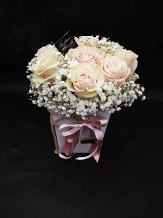 Flower box con rose