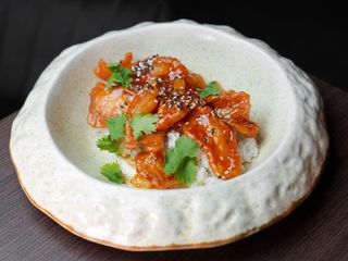 Курча у кисло-солодкому соусі (340g)