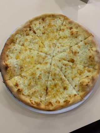 Піца Сирна (400г)