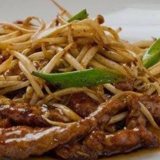 Ternera con brotes de soja