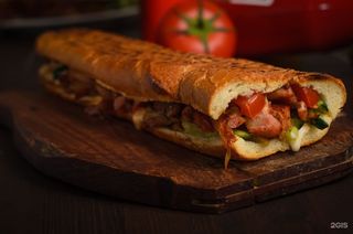 Донер ассорти в батоне (2 пор.)