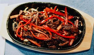 Vita la plita incinsa cu orez la abur