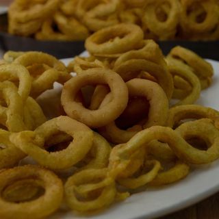 Pohovani luk i sweet chilli sos