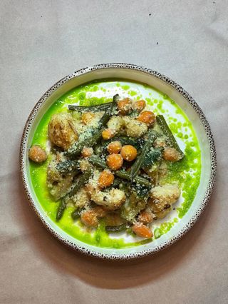 Овочі запечені у вершковому соусі демігляс з Пармезаном (260г)