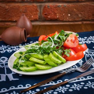 სალათი(კიტრი, პომიდორი)