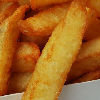 Frytki i sos do wyboru