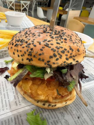 Burger Chicken Crispy En Pan Brioche