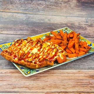 Milanesa De Pollo Con Pulled Pork