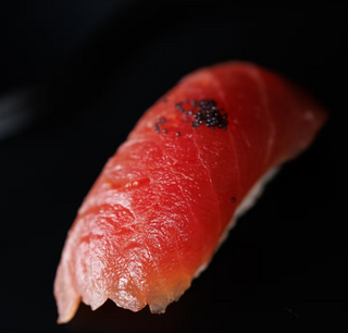 Nigiri tuńczyk