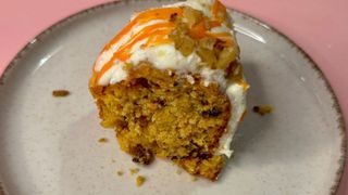 Carrot cake con frosting al mascarpone e Philadelphia