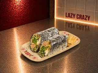 Sushi shawarma cu somon la grătar