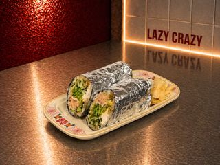 Sushi shawarma cu somon la grătar