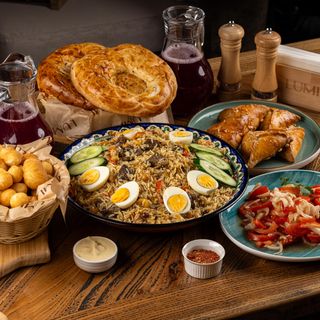 Сет на 5-6 человек с пловом