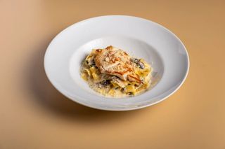 Феттучини с курицей и грибами 